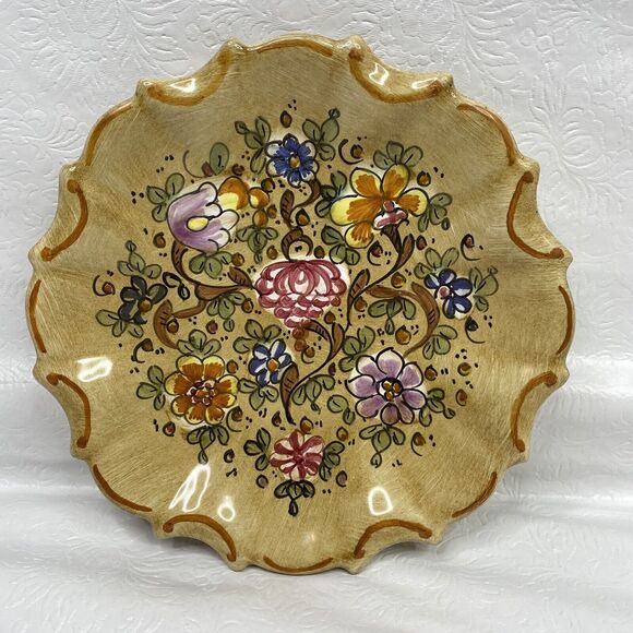 Gubbio Italy Hand Painted Signed Ceramic Plate